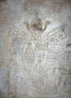 Stemma del Papa Alessandro VII graffito nella sala consiliare del palazzo comunale di Collescipoli